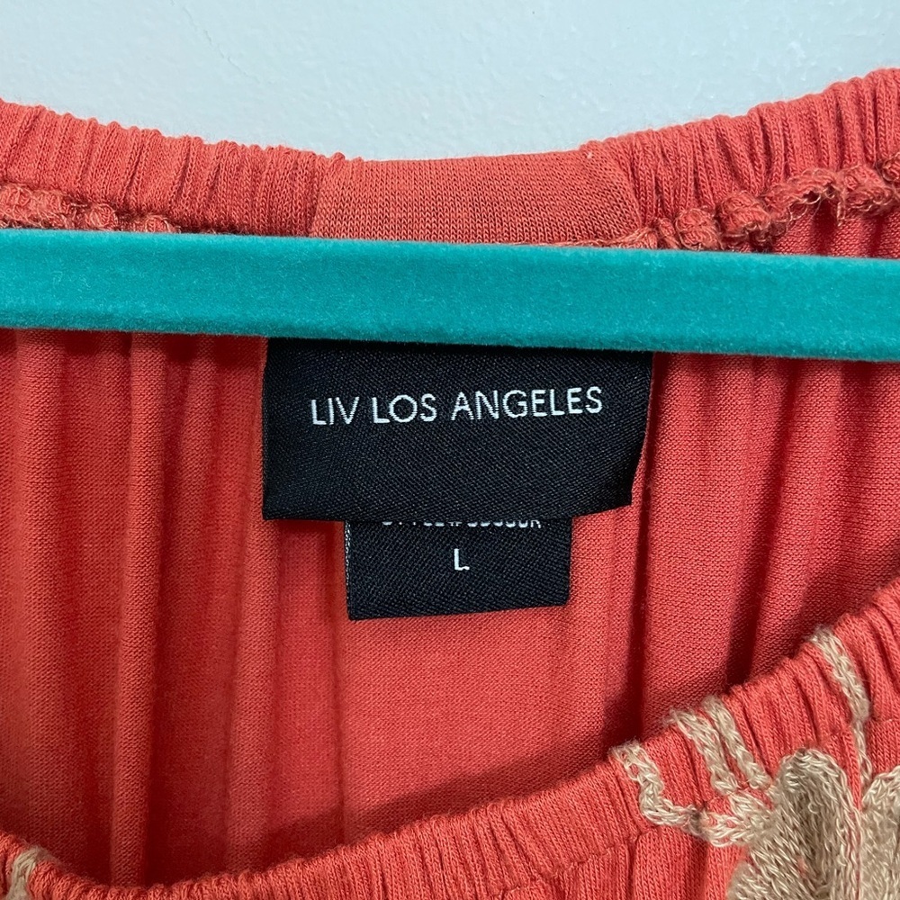 Embroidered pullover shirt - Picture 3 of 5